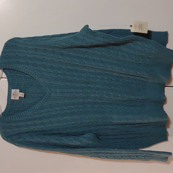 New Long Sleeve Classic Cable Sweater's - Picture 1 of 5